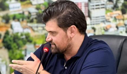 Vereador Angelo Radavelli propõe revitalização da sinalização viária em rótula da Avenida Santos Dumont